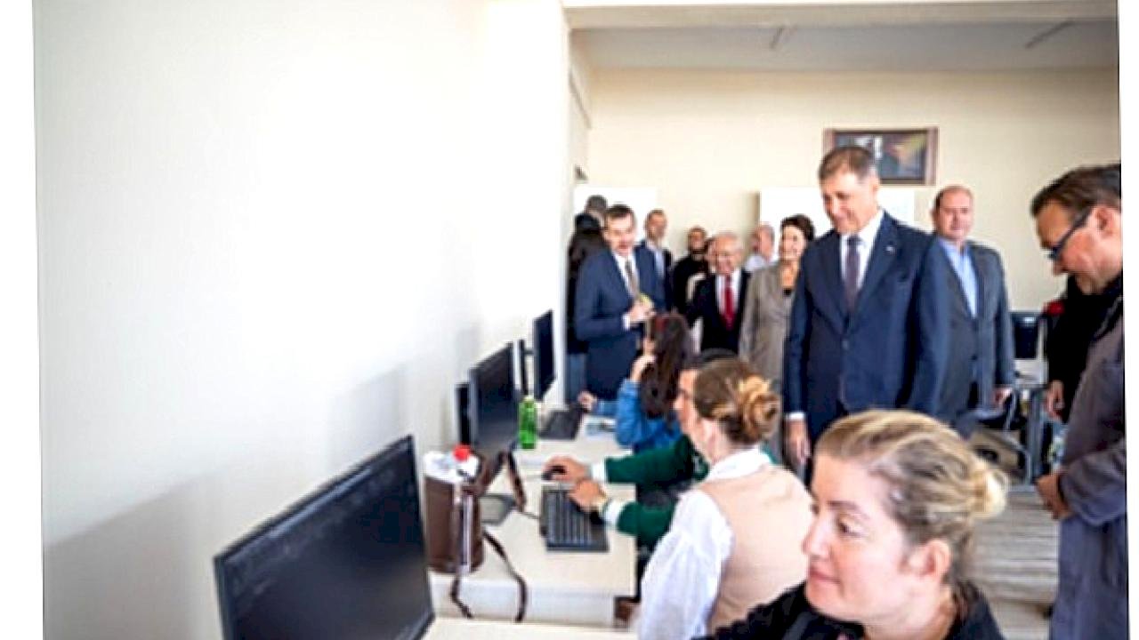 İşsizliğe karşı sanayi sitesinde kurs merkezi