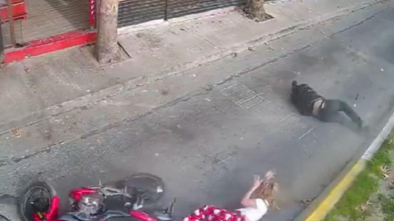 İstanbul Avcılar'da motosiklet kazası kamerada