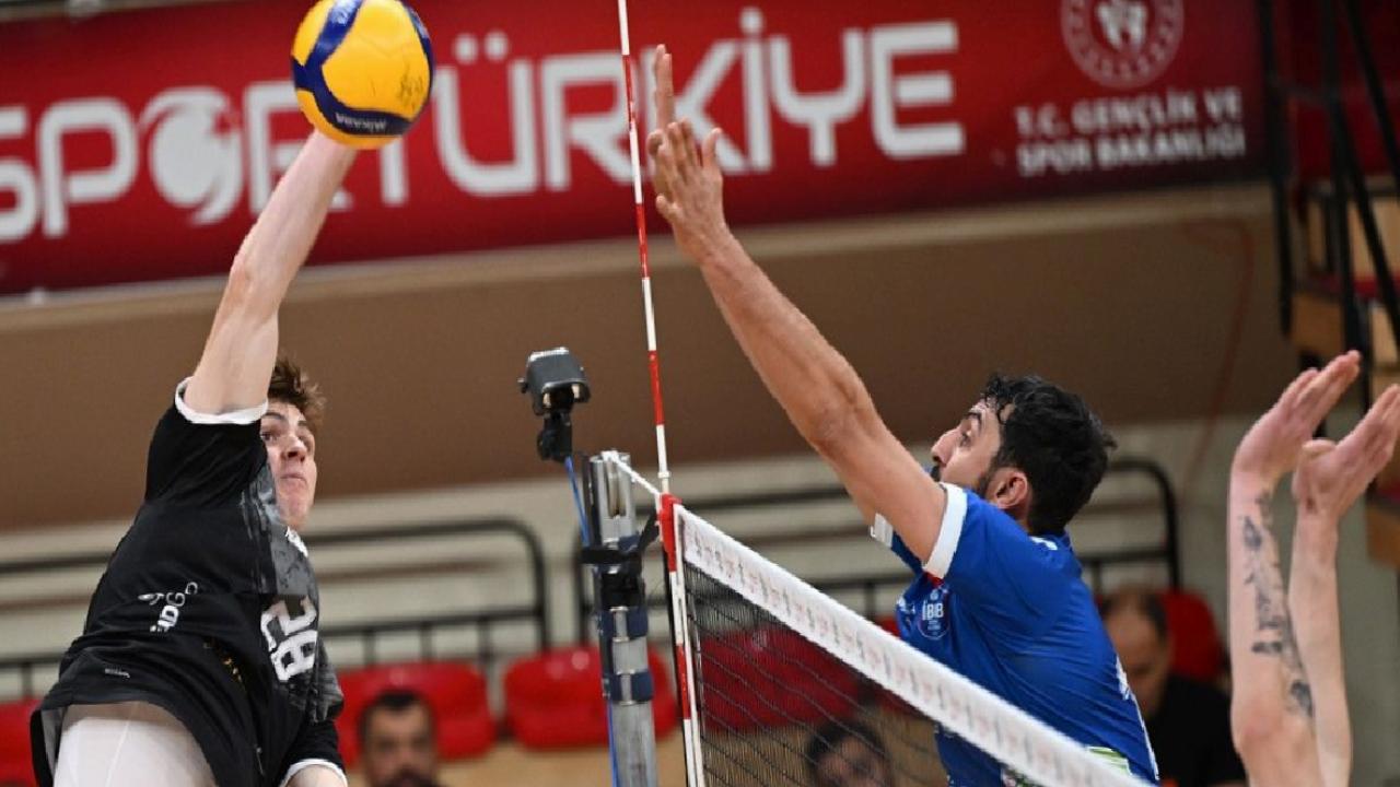 İstanbul Büyükşehir Belediyespor, Gaziantep Gençlikspor'a set vermedi