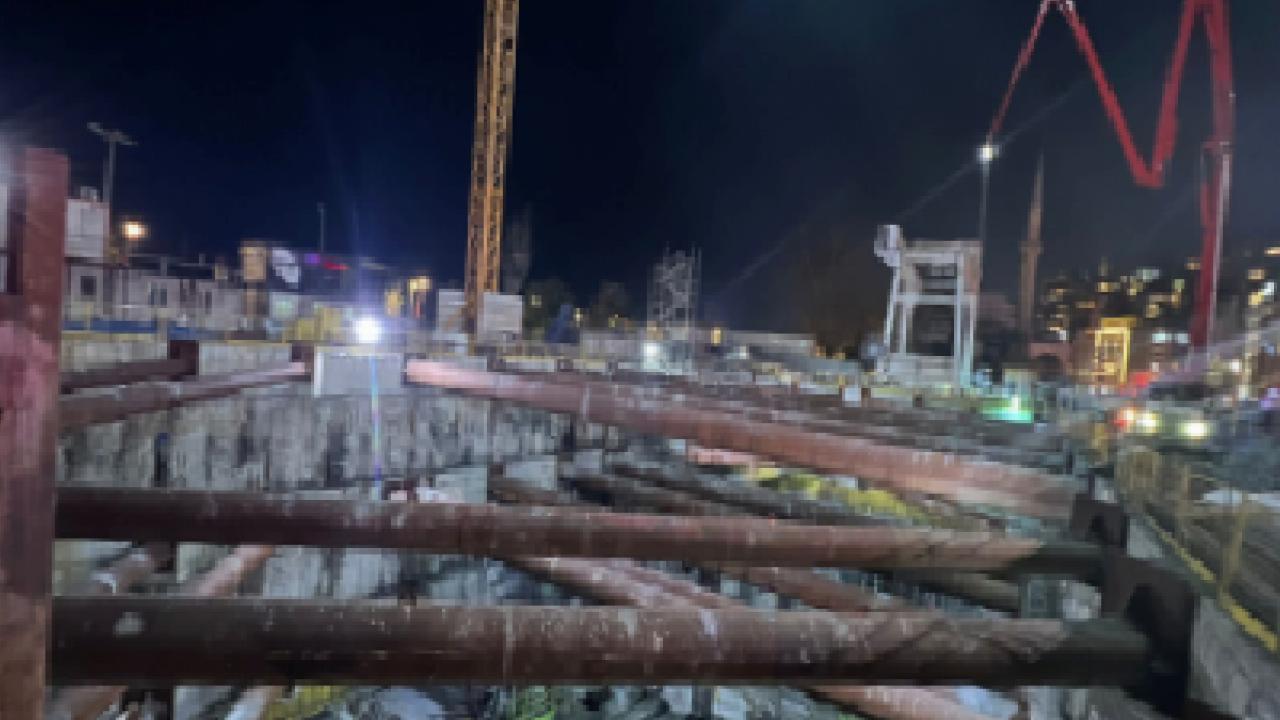 İstanbul Kabataş metro şantiyesinde iskele çöktü! 5 işçi mahsur kaldı