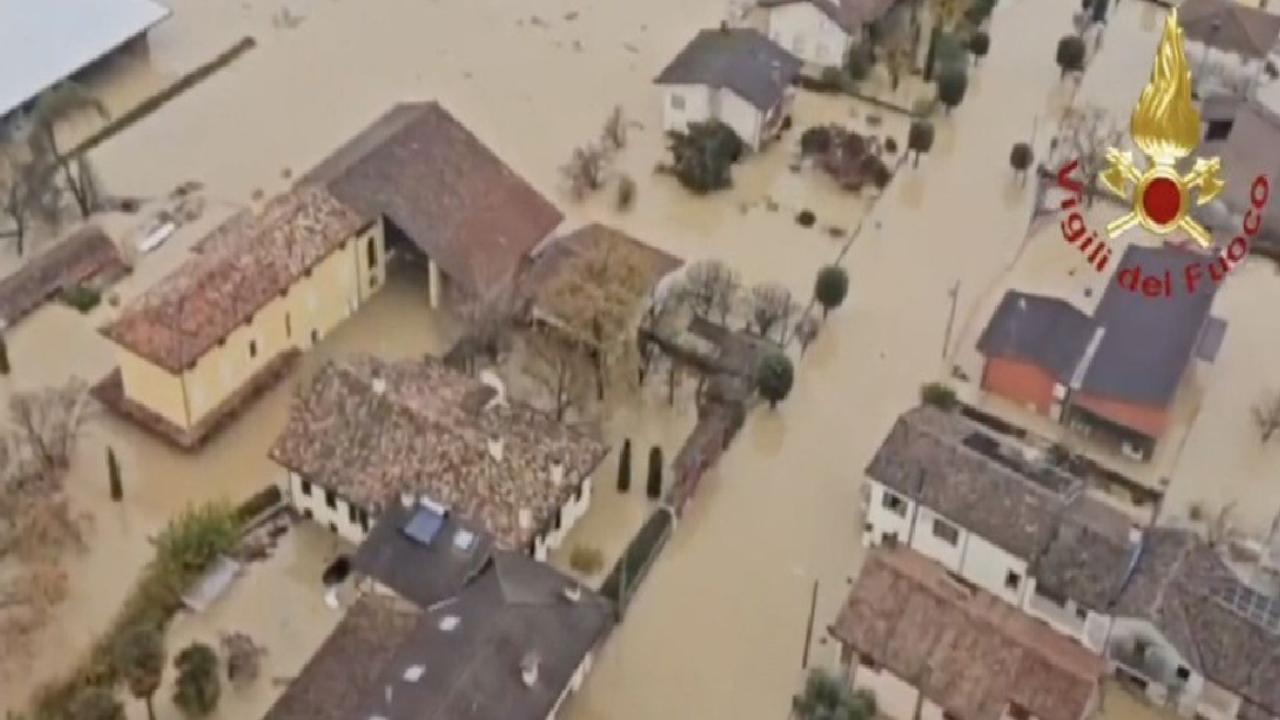 İtalya'da aşırı yağışlar: 2 kişi heyelanda kayboldu