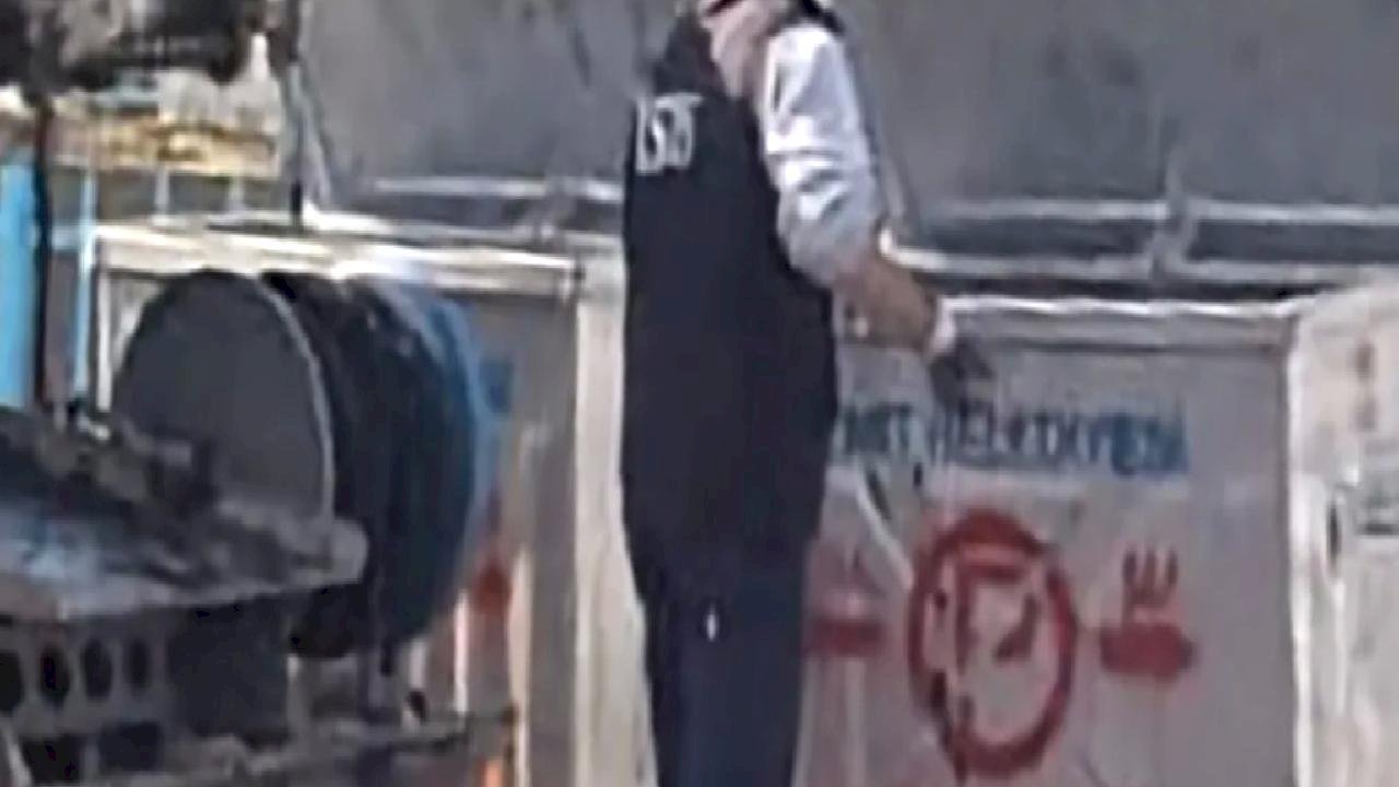 İzmit'ten Kocaeli Büyükşehir'e fotoğraflı sert çıkış: İzmit sokakları Büyükşehir'in atık sahası değil!