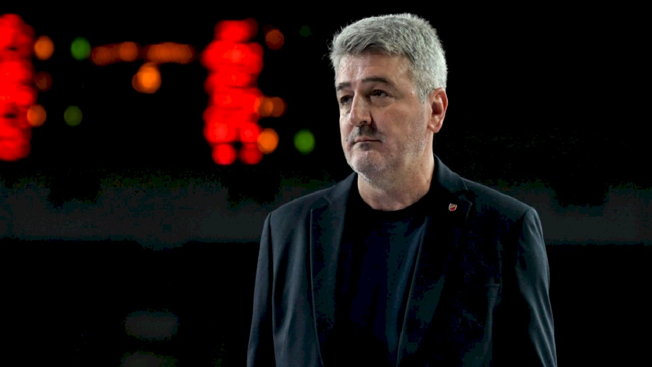 Karşıyaka&#039;da Faruk Beşok dönemi sona erdi