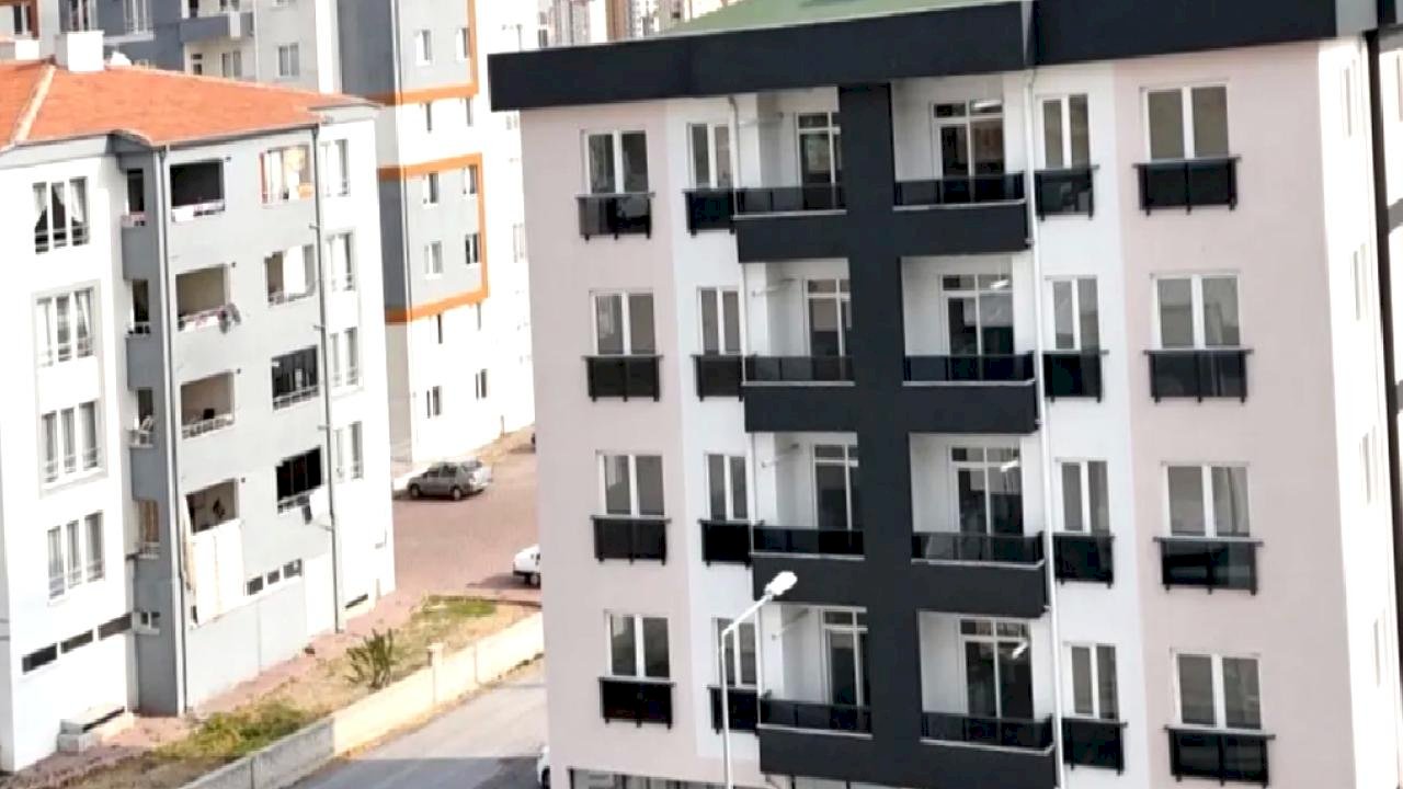 Kayseri Melikgazi'den 21 aileye ev fırsatı