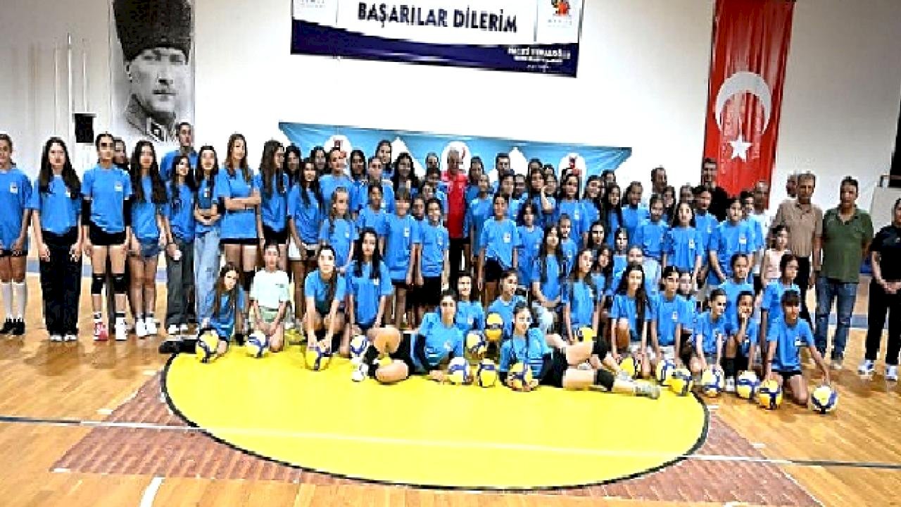 Kemer Belediyesi çocukları ve gençleri sporla buluşturuyor
