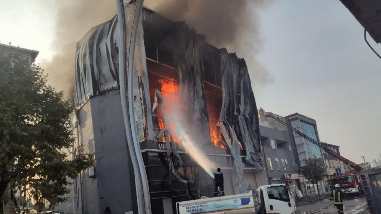 Kocaeli'de yangında hayatını kaybedenlerin otopsi işlemleri tamamlandı