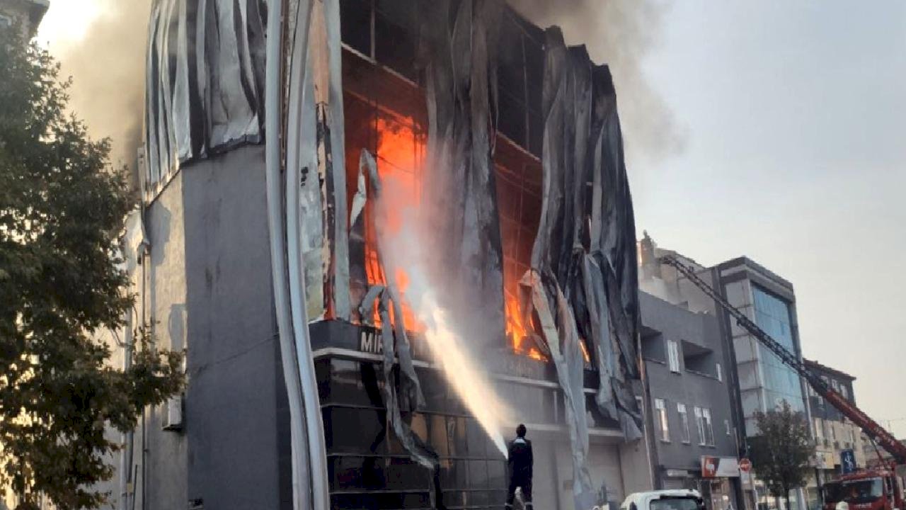 Kocaeli'de yangında hayatını kaybedenlerin otopsi işlemleri tamamlandı