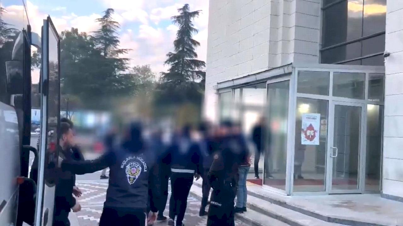 Manisa merkezli 8 ilde yasa dışı bahis operasyonu: 23 gözaltı