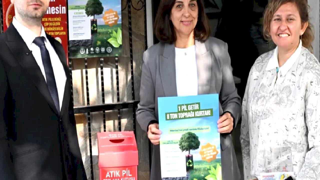 Manisa’da 1 kilogram atık pil getirene zeytin fidanı hediye