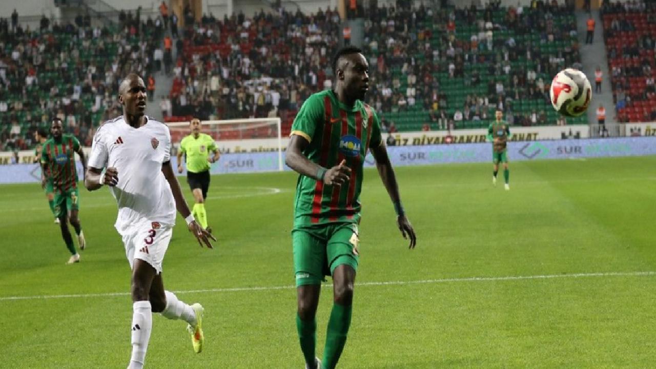Mbaye Diagne yıldızlaştı! Amed Sportif Faaliyetler, Hatayspor'u iki golle geçti