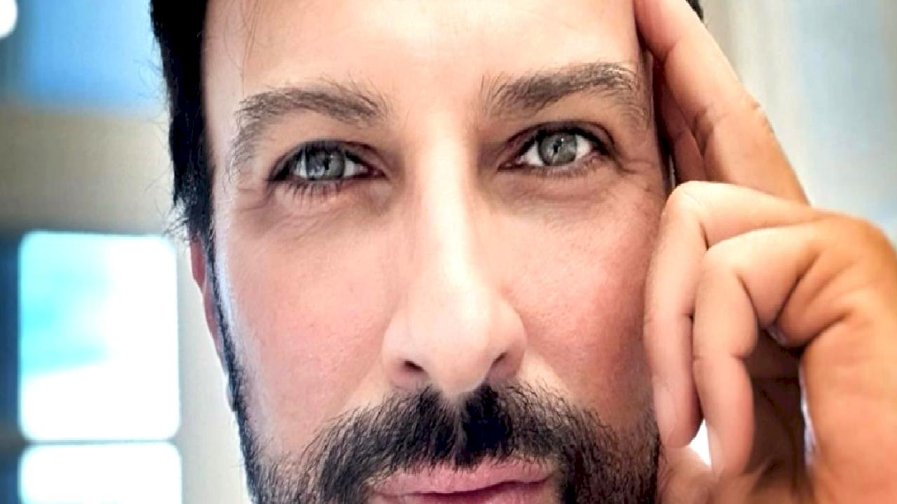 Megastar Tarkan'ın konser biletlerine yoğun ilgi! Fiyatlar dudak uçuklattı