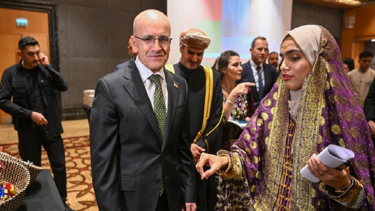 Mehmet Şimşek: Umman'la yeni iş birliği döneminin kapısı aralandı