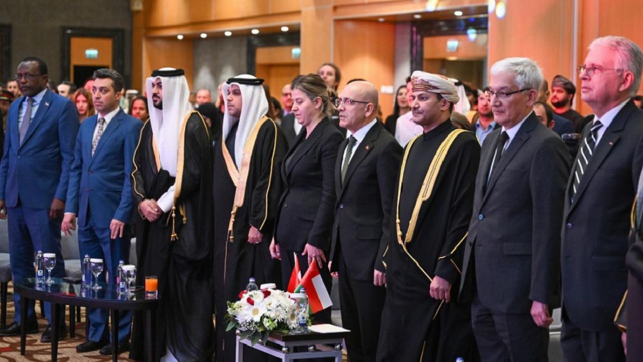 Mehmet Şimşek: Umman'la yeni iş birliği döneminin kapısı aralandı