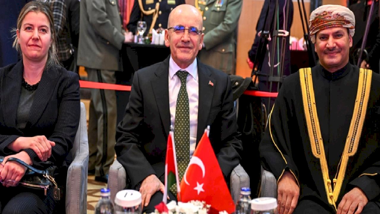 Mehmet Şimşek: Umman'la yeni iş birliği döneminin kapısı aralandı