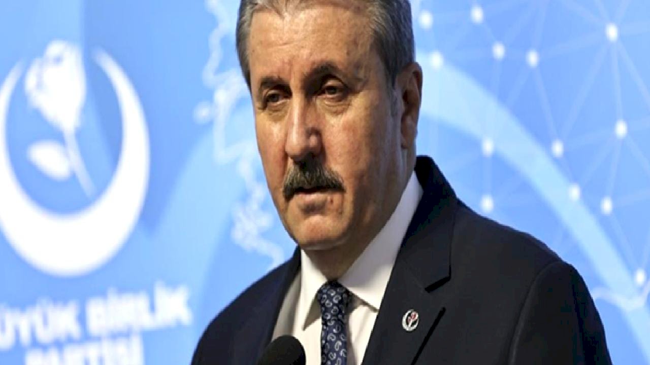 Mustafa Destici: Ermenistan kendi vatandaşlarını mutlu etmek istiyorsa Türkiye ile anlaşmalı