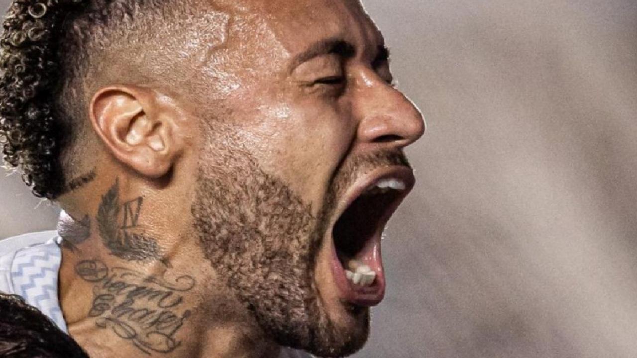 Neymar, sakatlığına rağmen forma giydi