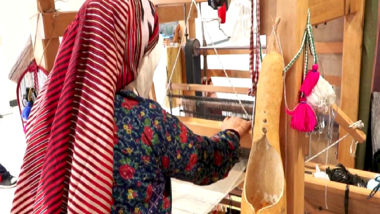 Rize bezi dokumacılığında sıfır atık dönemi: Atık poşetleri dönüştürüyor