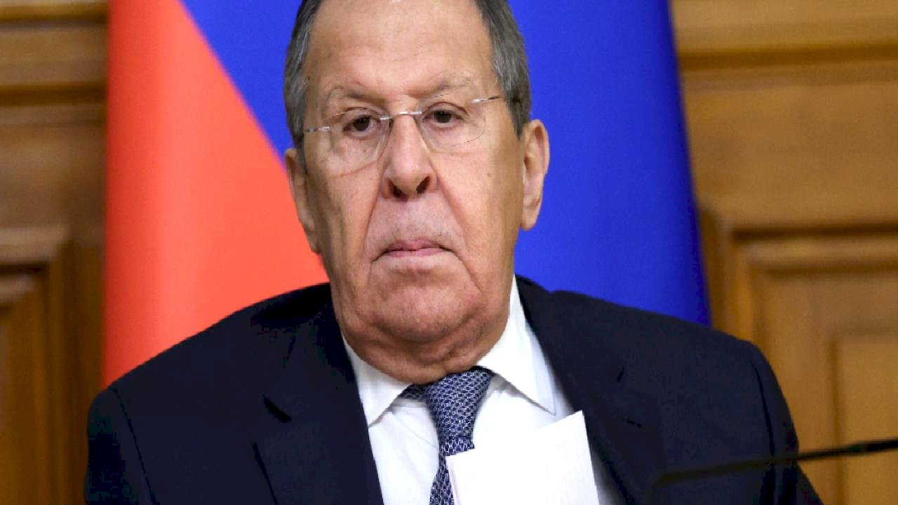 Rusya: Trump'ın tam kapsamlı nükleer denemeleri mi kastettiği net değil