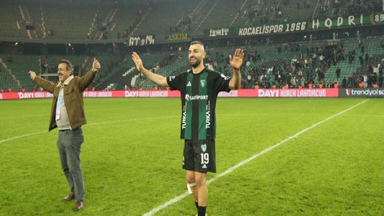 Serdar Dursun üç puanı göbek atarak kutladı