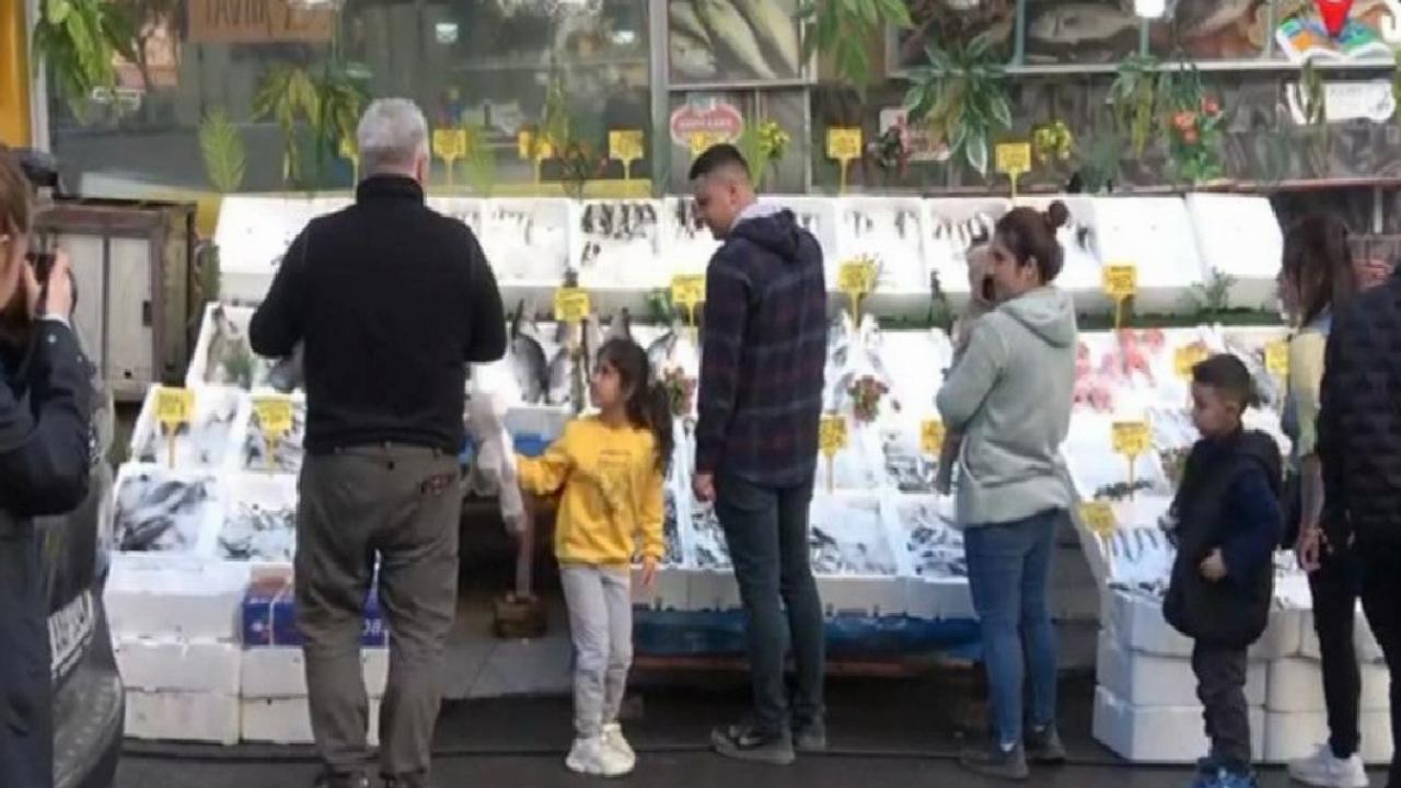 Siirt'te polislerin sosyal deney çalışmasında renkli görüntüler