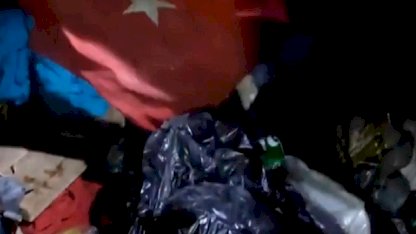 Bursa'da çöpten Türk bayrağı buldular: Bu bizim namusumuz