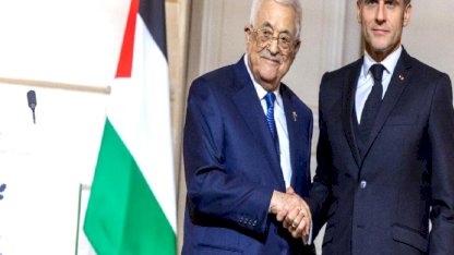 Macron ile Filistin Devlet Başkanı Abbas bir araya geldi