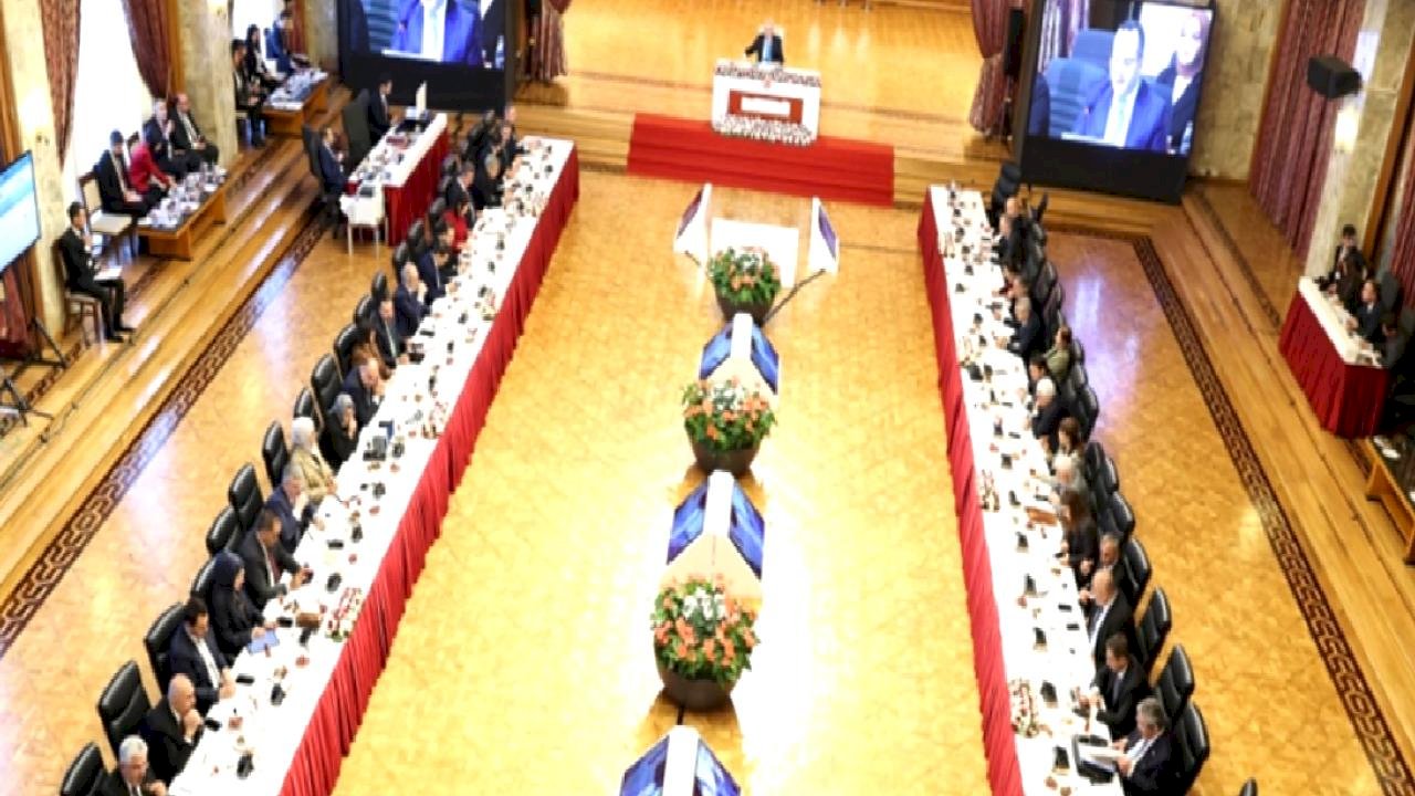 Uçak kazası nedeniyle Milli Dayanışma, Kardeşilk ve Demokrasi Komisyonu toplantısı ertelendi