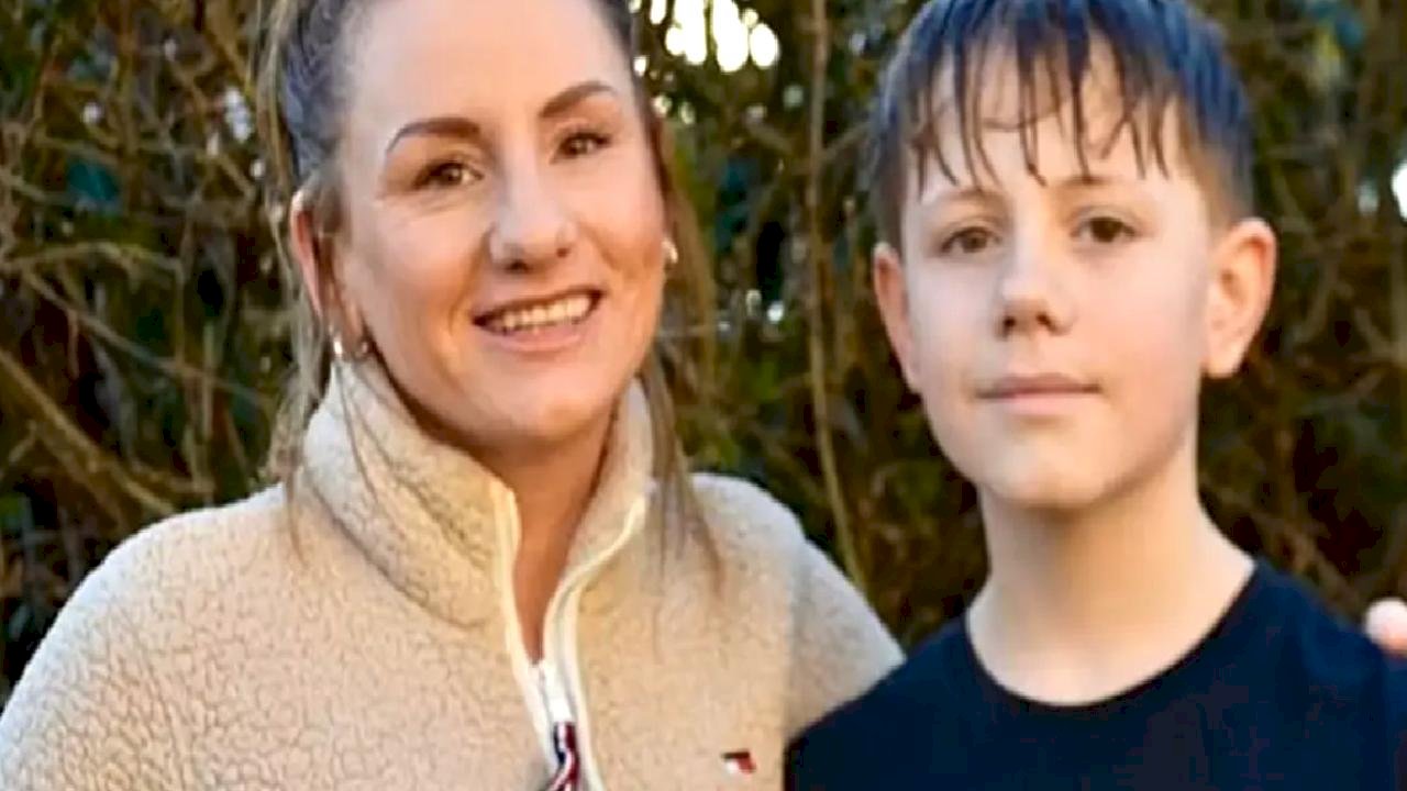 12 yaşındaki küçük kahraman, direksiyonda bayılan annesinin aracını durdurdu