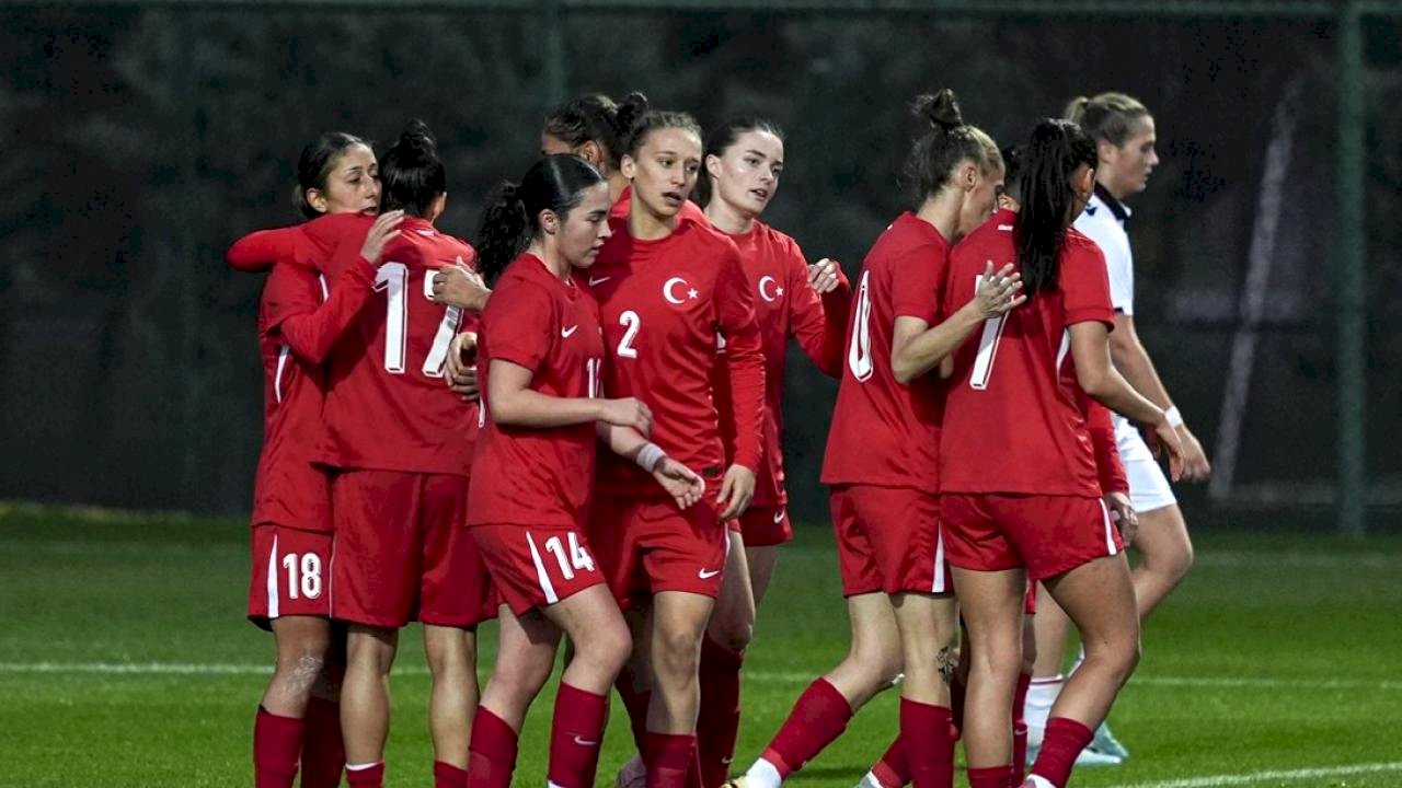 A Milli Kadın Futbol Takımı, Arnavutluk'u iki golle geçti