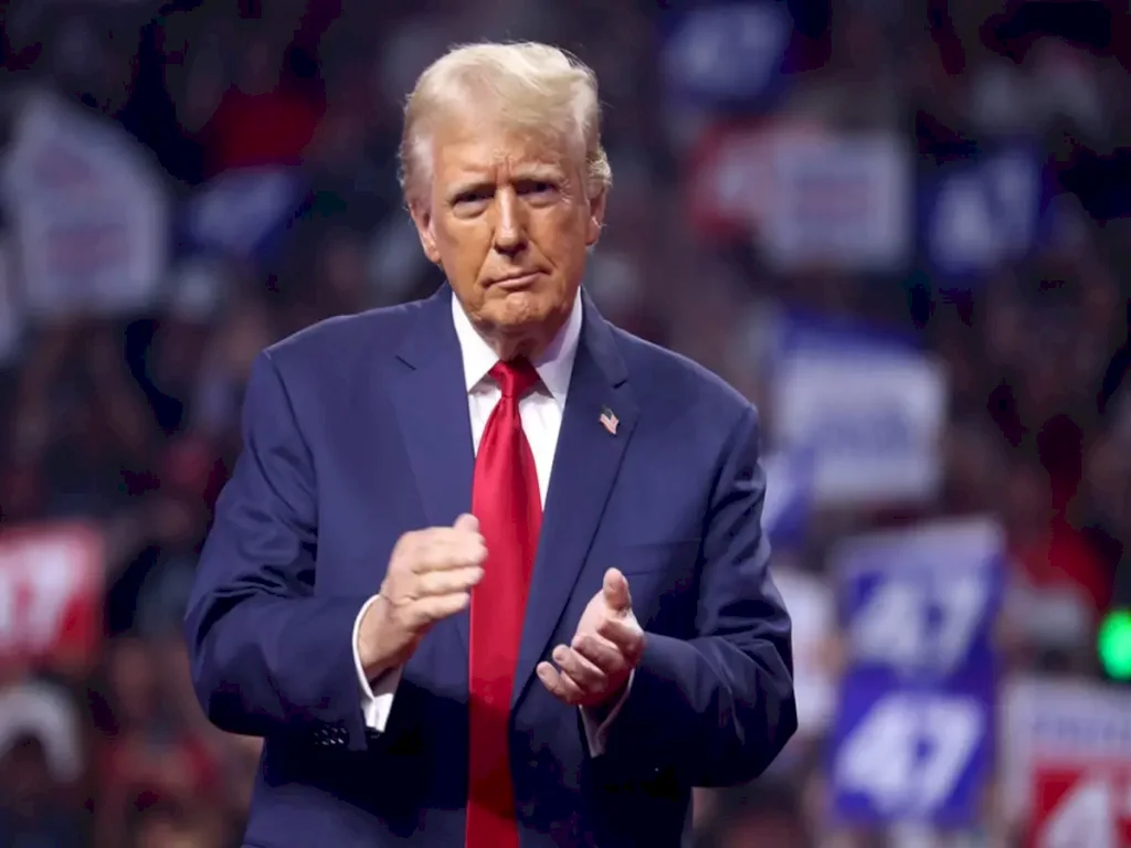 ABD Başkanı Donald Trump'tan iki ülkeye seyahat yasağı