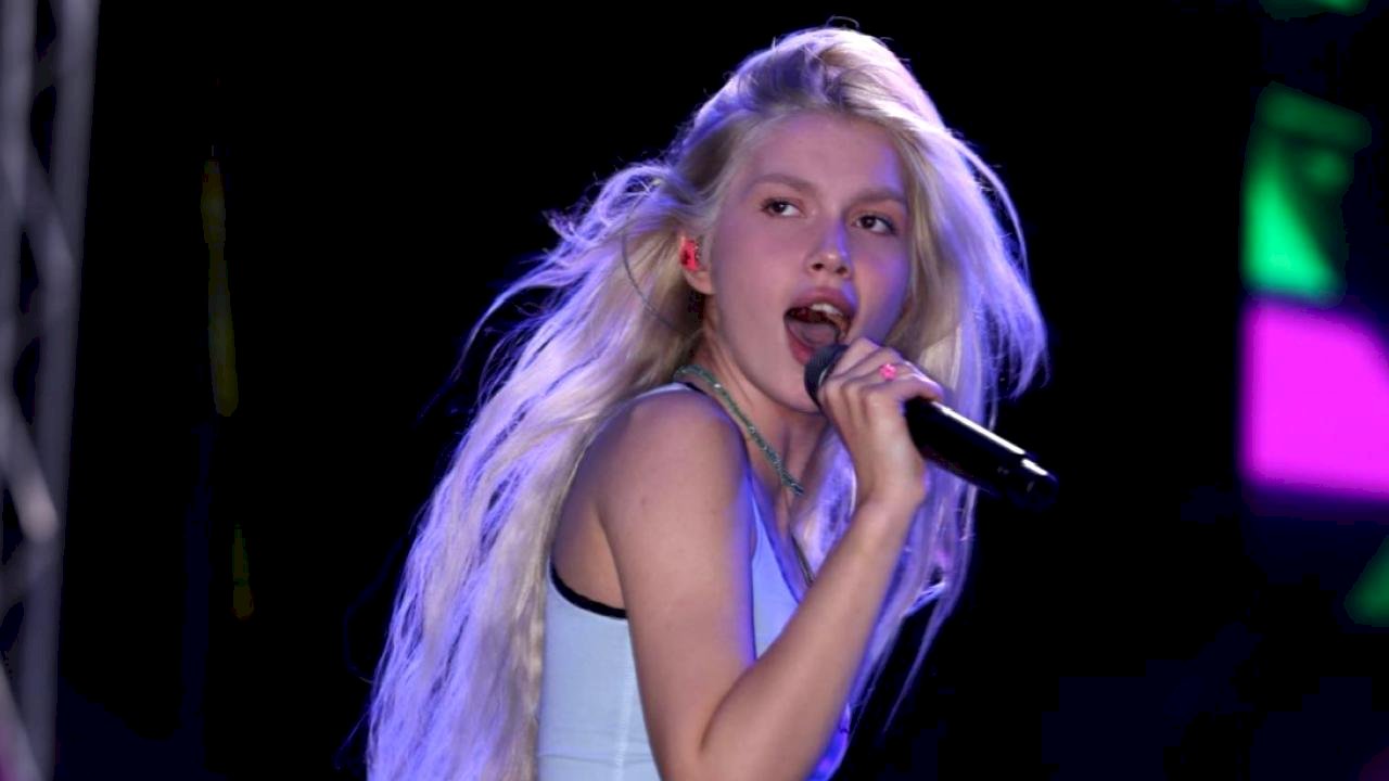 Aleyna Tilki artık sarışın değil! Yeni halini paylaştı