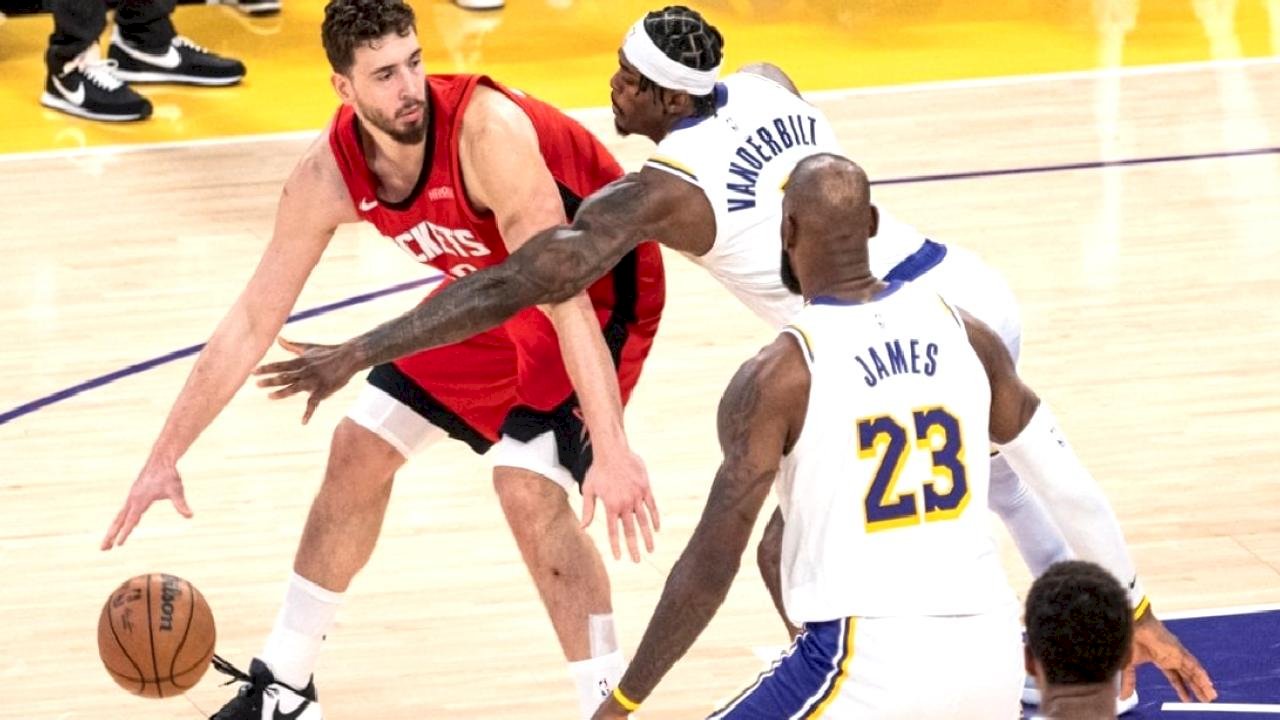 Alperen Şengün double double yaptı! Rockets, Lakers'ı yendi