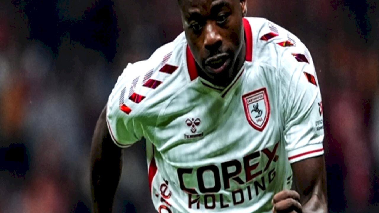 Anthony Musaba&#039;nın kullandığı otomobil seyir halindeyken alev aldı