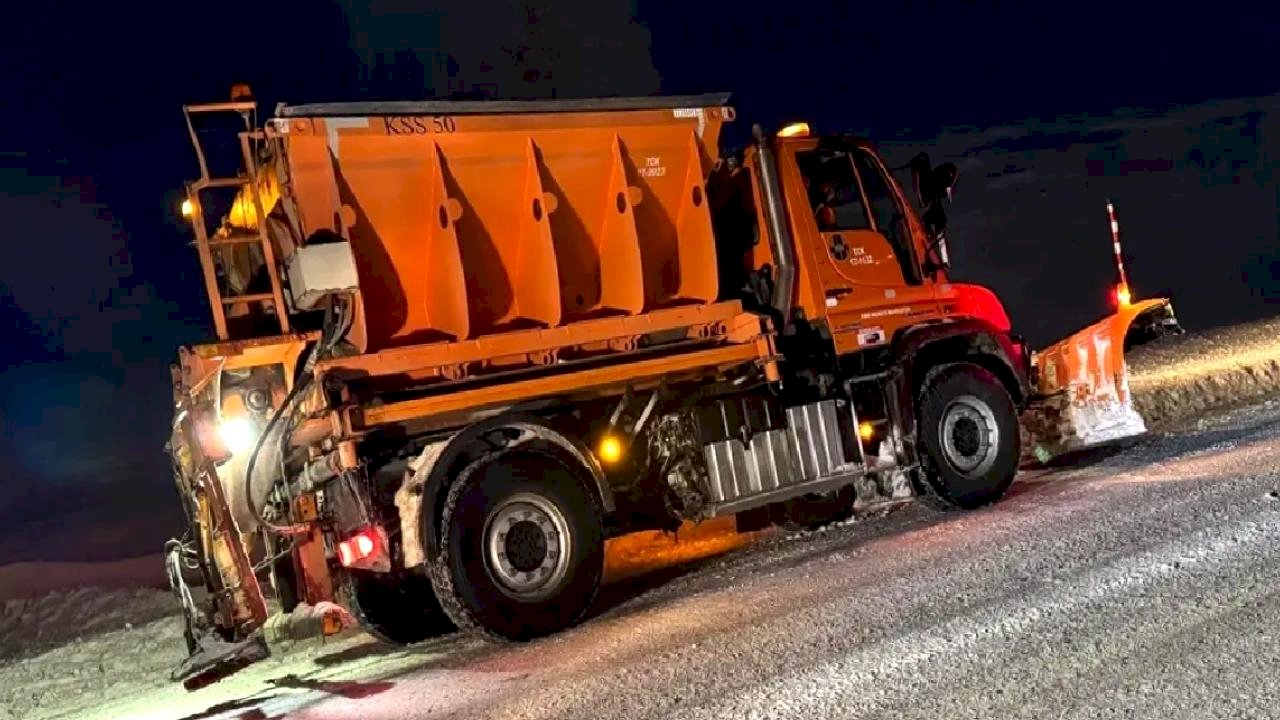 Ardahan-Şavşat Yolu Kontrollü Olarak Açıldı