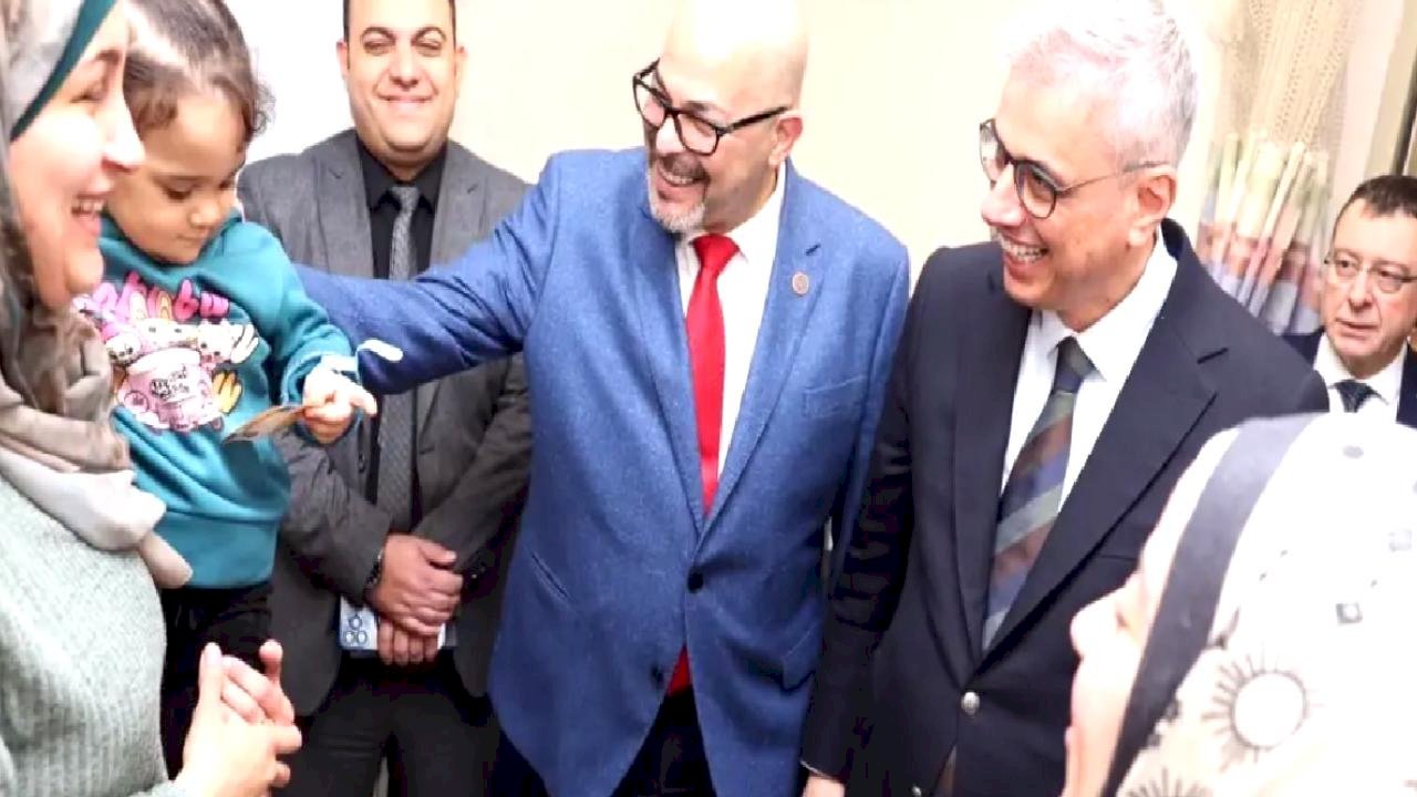 Bakan Memişoğlu Mısır'da Filistinli Hastaları Ziyaret Etti