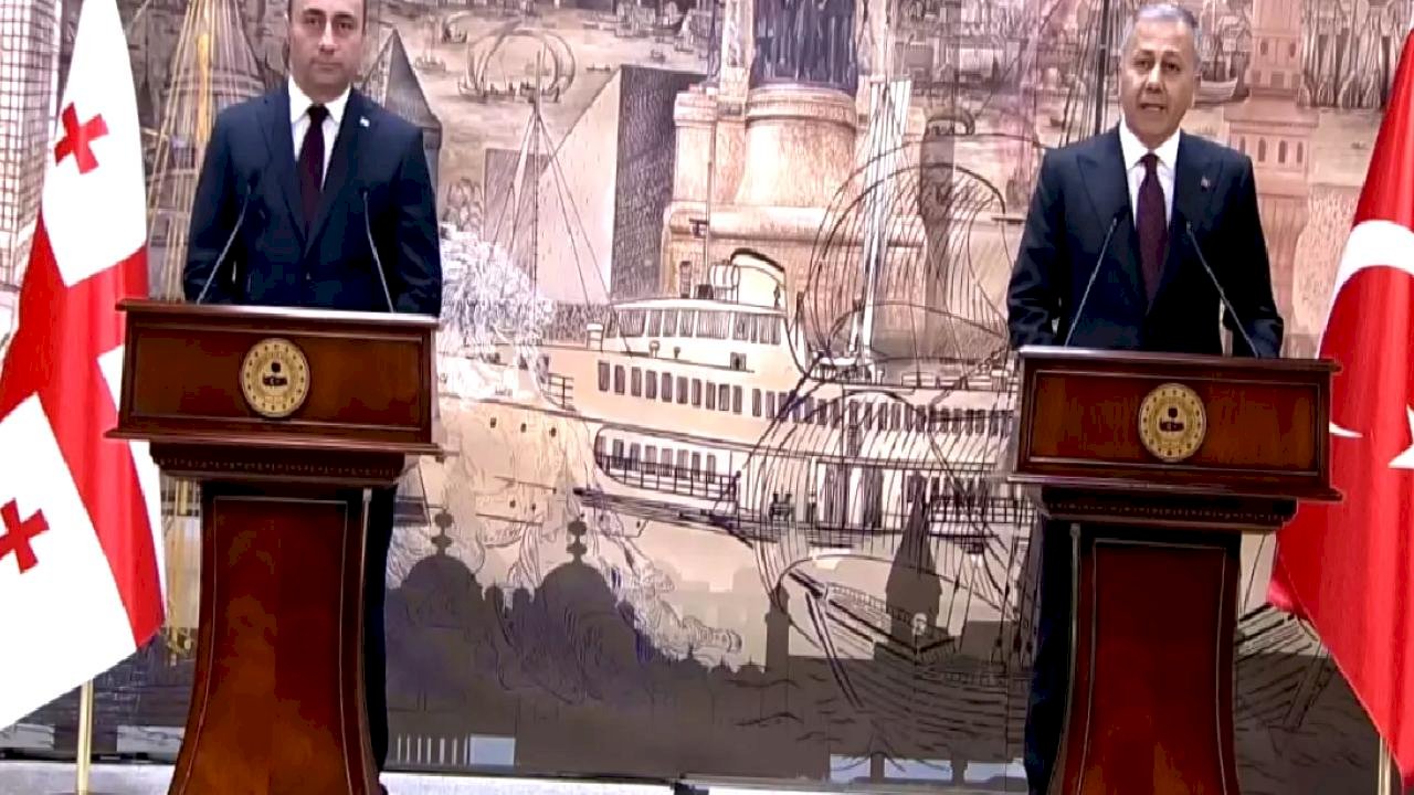 Bakan Yerlikaya: Sınırlarımız içinde olduğu gibi sınırı aşan suçlulara da asla nefes aldırmayacağız