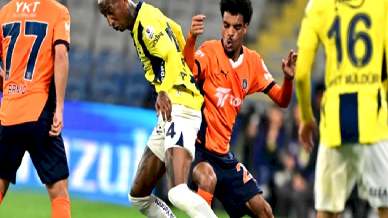 Başakşehir-Fenerbahçe maçının muhtemel 11’leri