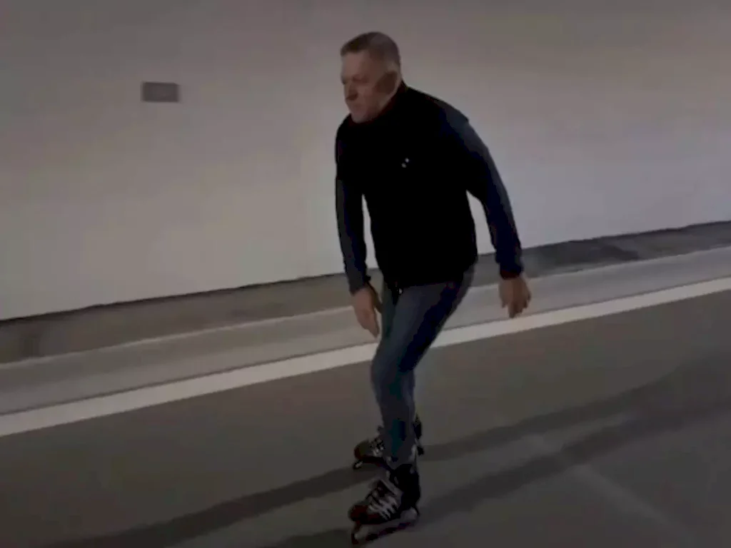 Başbakan Fico, En Uzun Tüneli Patenle Geçti