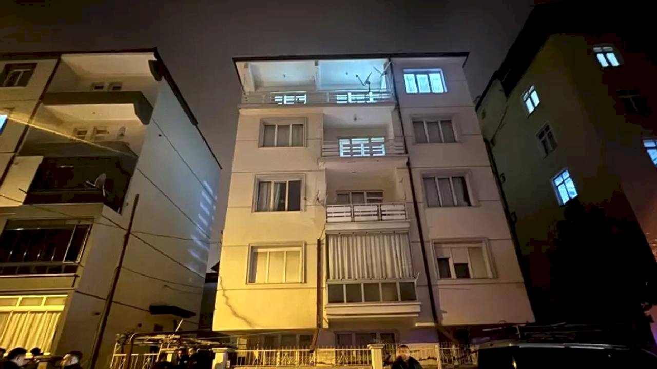 Boşanma Aşamasındaki Eşini Öldüren Adam İntihar Etti