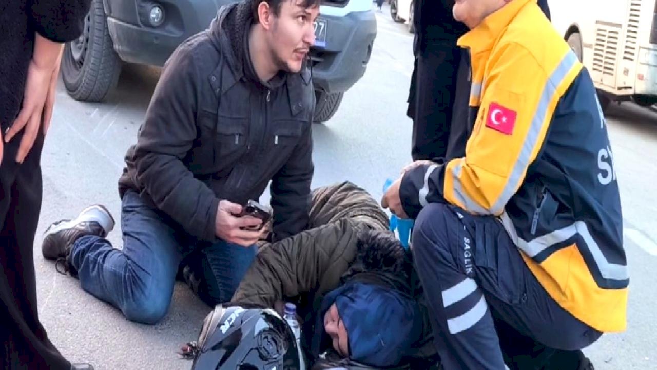 Bursa motosikletler kafa kafaya çarpıştı: 4 yaralı