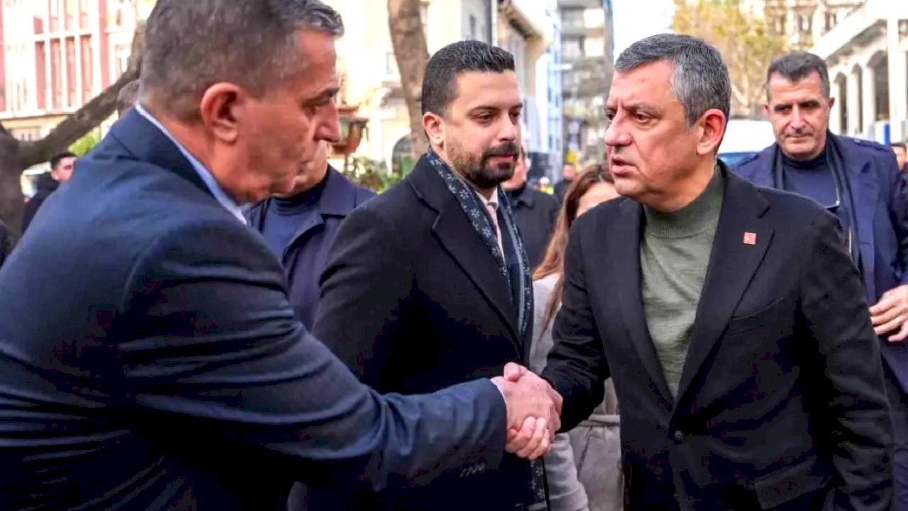 CHP Genel Başkanı Özel, Şehzadeler Belediyesini ziyaret etti