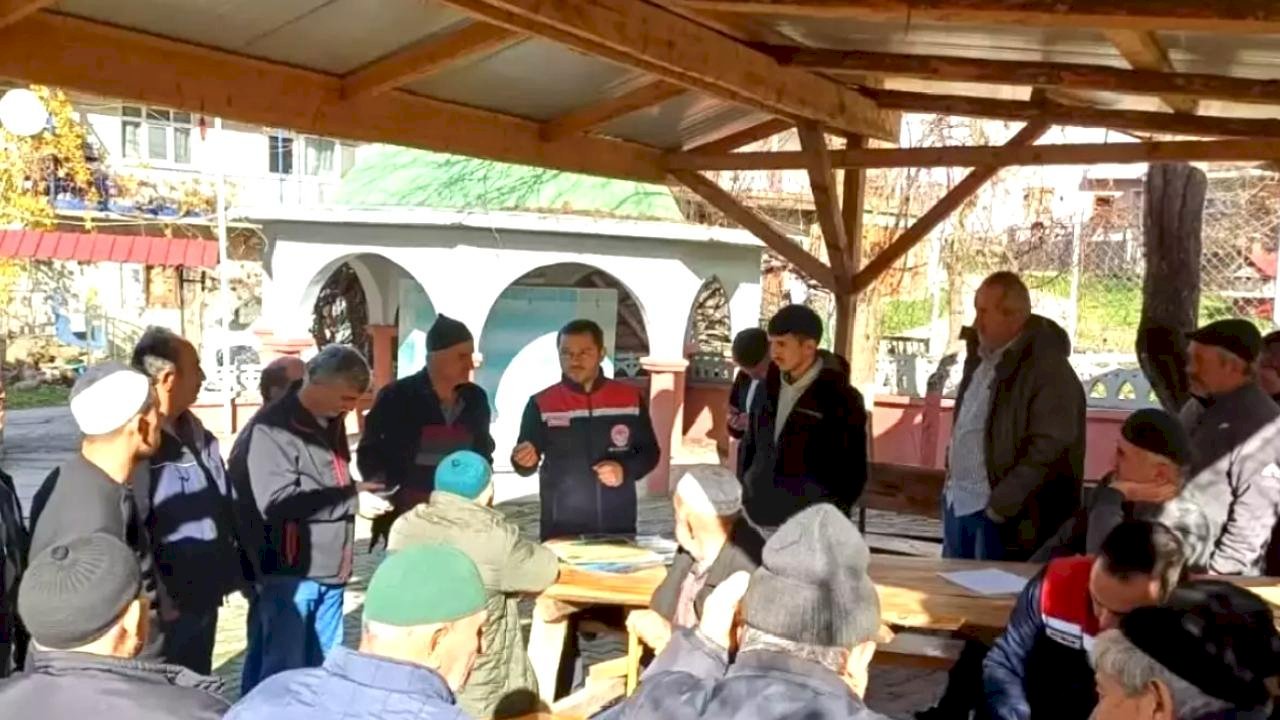 Çiftçilere Eğitim Çalışmaları Devam Ediyor