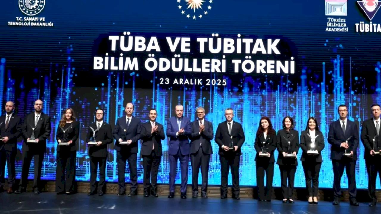 Cumhurbaşkanı Erdoğan: Ülkemiz veri üssü konumuna gelecektir