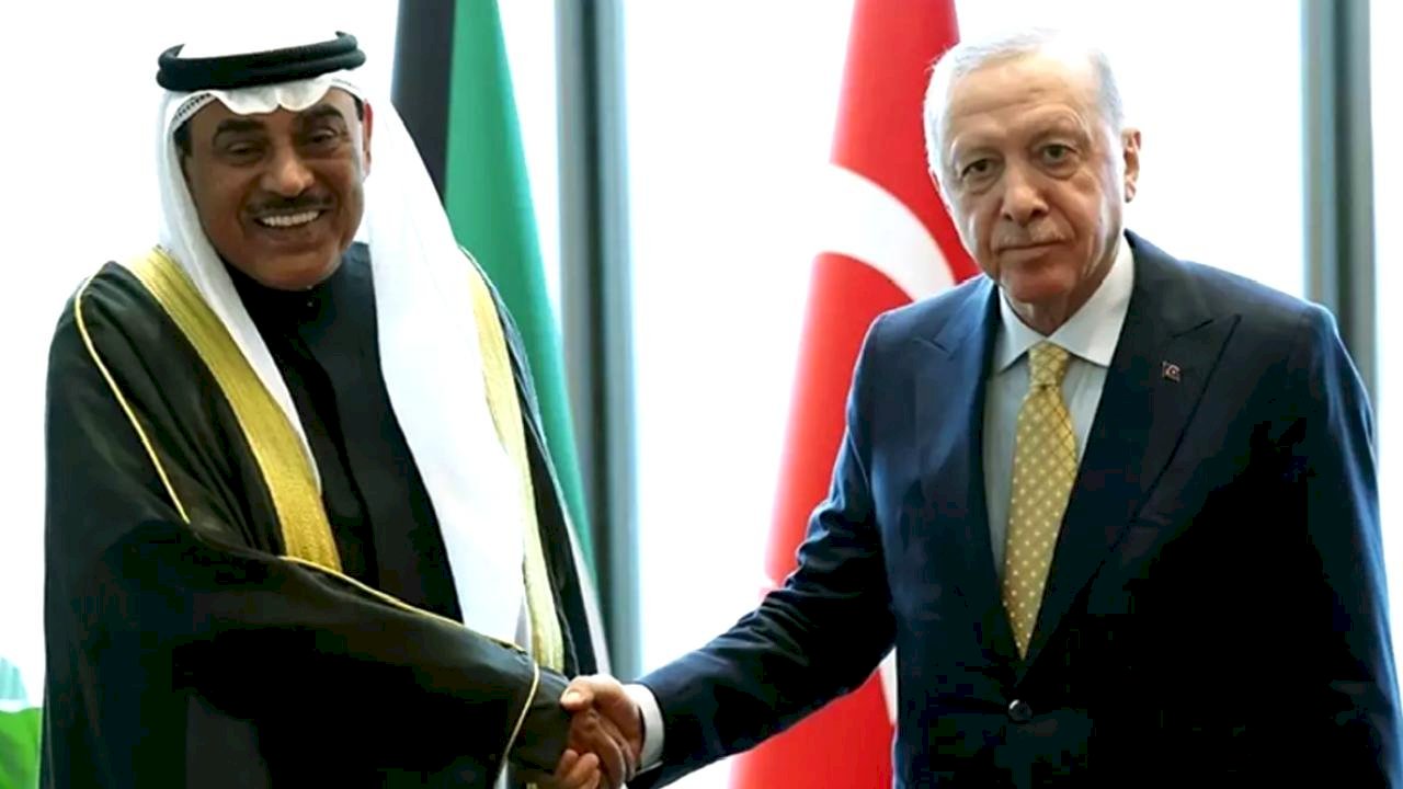 Cumhurbaşkanı Erdoğan, Kuveyt Veliaht Prensi Şeyh El-Sabah ile Telefonda Görüştü