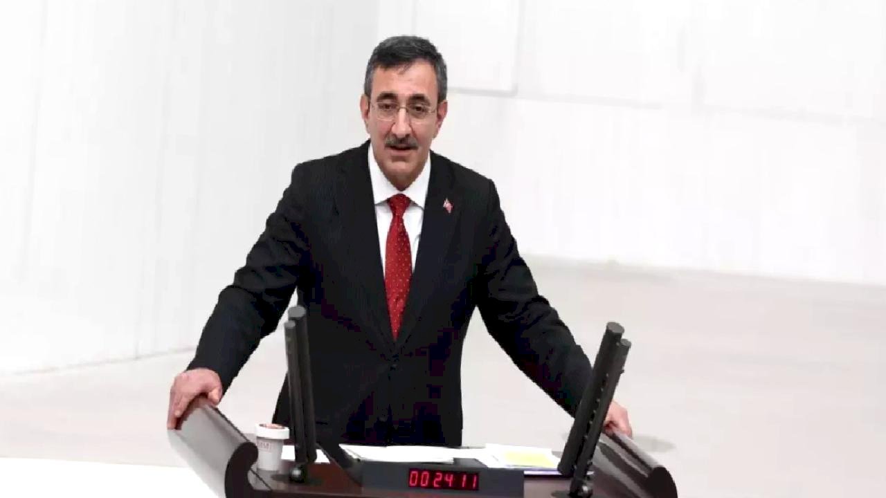 Cumhurbaşkanlığı Bütçesi Eleştirildi