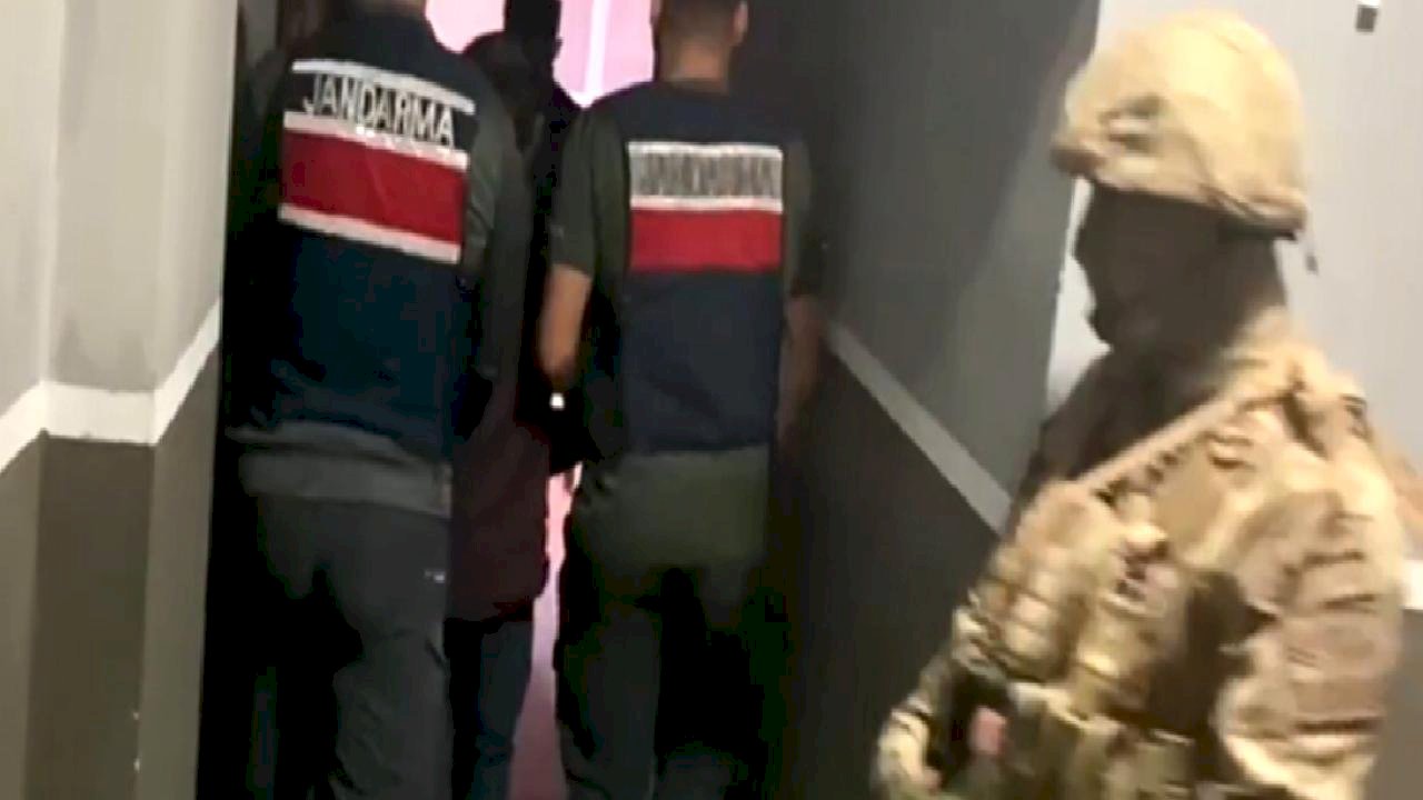 DEAŞ&#039;a yönelik operasyonlarda 92 şüpheli yakalandı