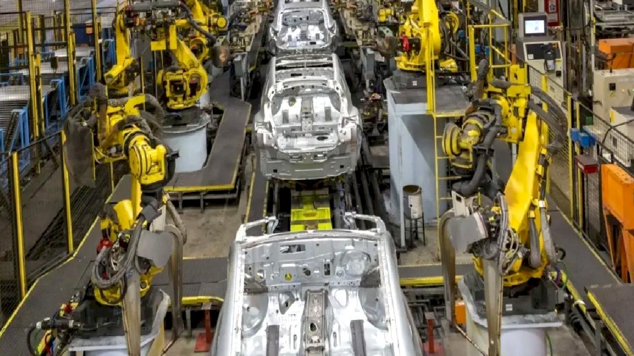 Dev otomobil markası en ucuz modelini rafa kaldırıyor