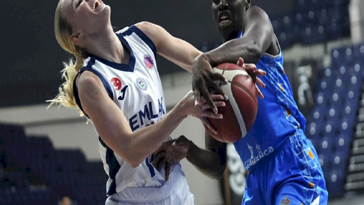 Emlak Konut, Perfumerias Avenida&#039;ya kaybetti