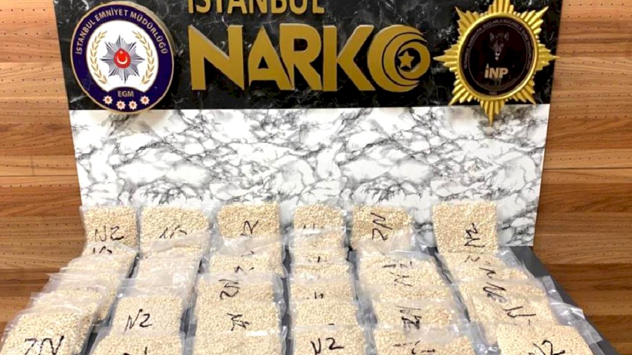 Esenyurt’ta bazanın altından 133 bin 600 uyuşturucu hap çıktı