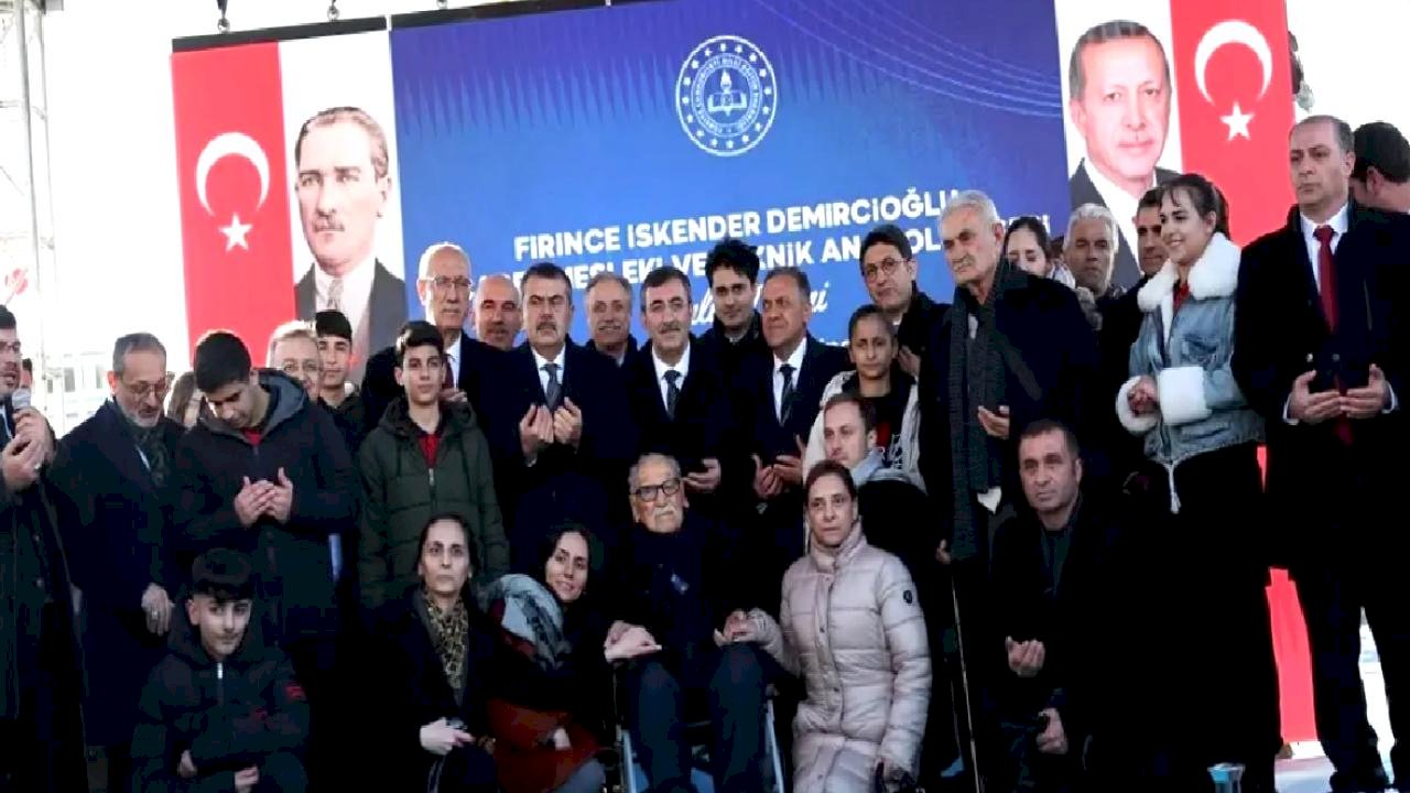 Fırsat Eşitliği Eğitime Vurgu